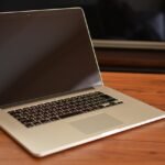 Oratoria Online y Comunicación Híbrida: Cómo traspasar la pantalla y mantener el impacto